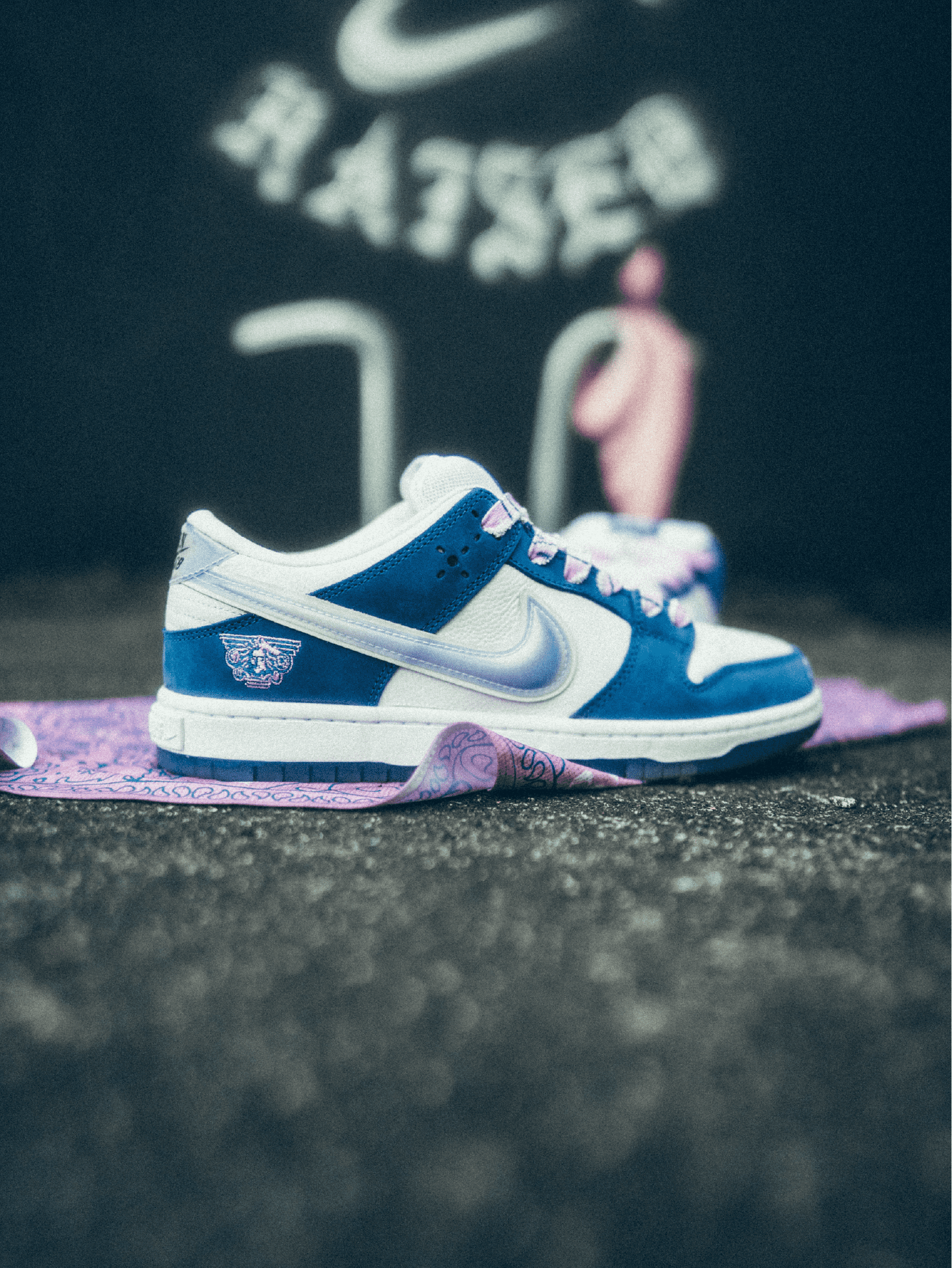 NIKE SB DUNK LOW [ BORN X RAISED ]